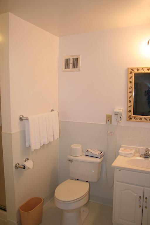 Visions Inn Cooperstown Habitación foto