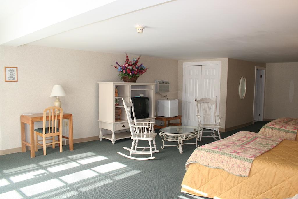 Visions Inn Cooperstown Habitación foto
